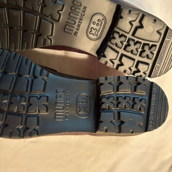 Munro Geana Wine Color Leather Loafers Shoes(Size 8M) - Picture 9 of 11